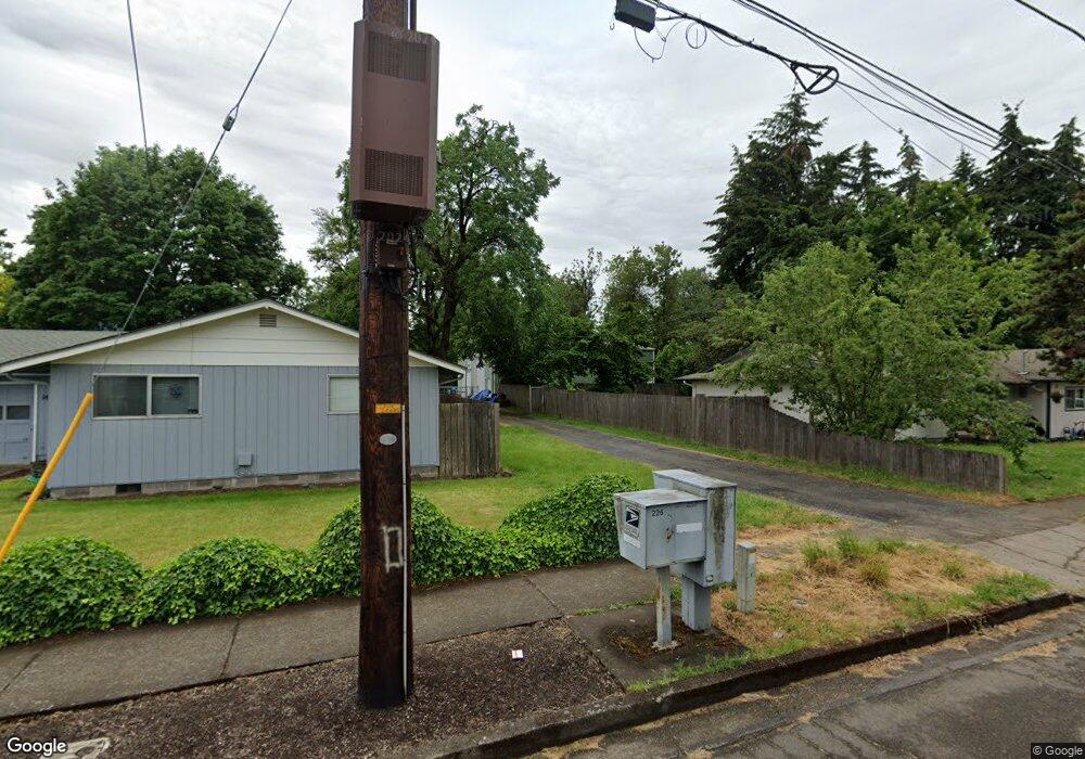 1610 Linnea Ave, Eugene, OR 97401 - photo 1