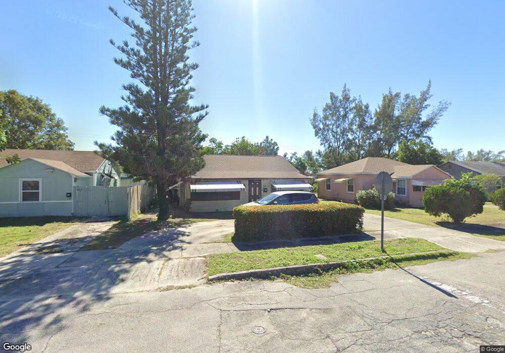 910 29th St, West Palm Beach, FL 33407 - photo 1