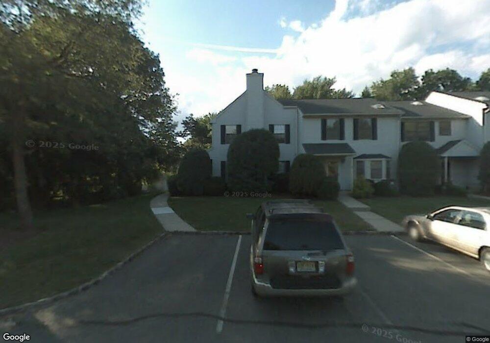 902 Maplecrest Rd, Edison, NJ 08820 - photo 1