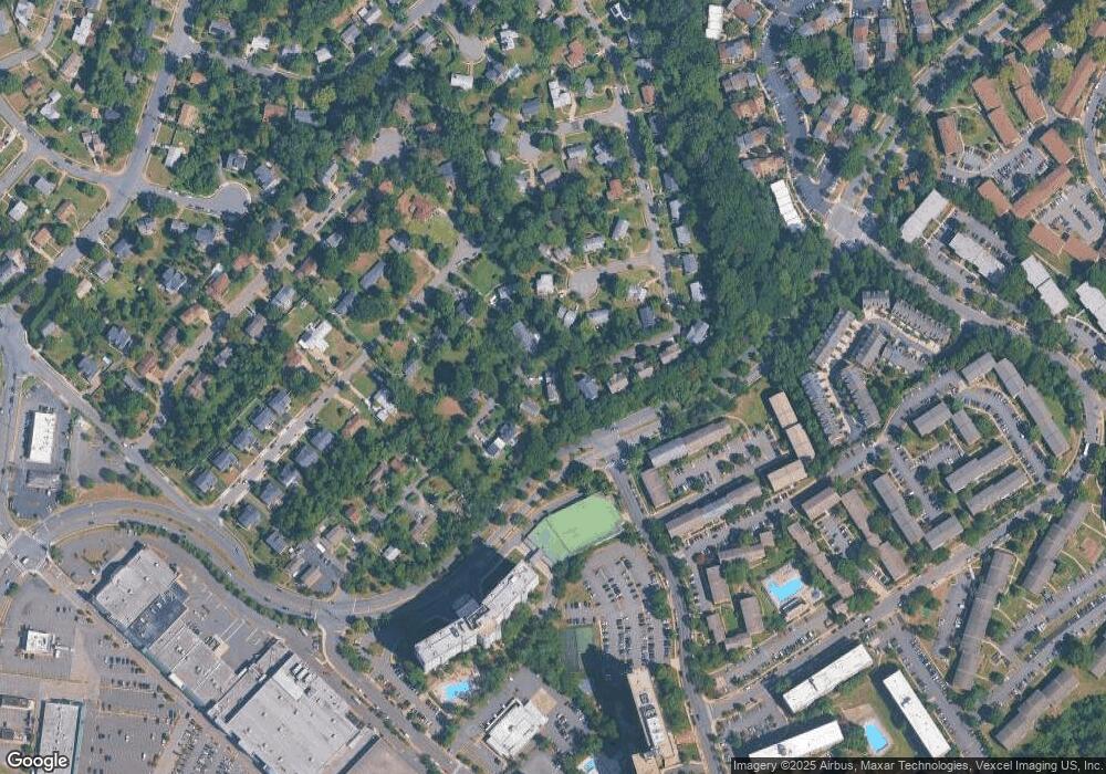 4701 Gloucester Rd, Alexandria, VA 22312 - photo 1