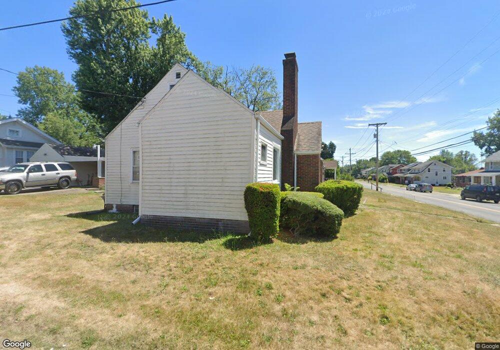 1720 Gibbs Ave NE, Canton, OH 44705 - photo 1