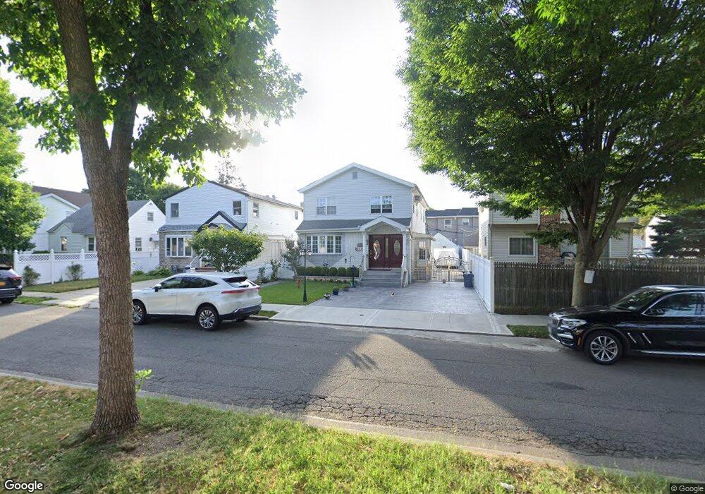 8539 239th St, Bellerose, NY 11426 - photo 1