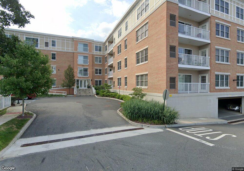 106 Terrace Ave unit 210, Rochelle Park, NJ 07662 - photo 1