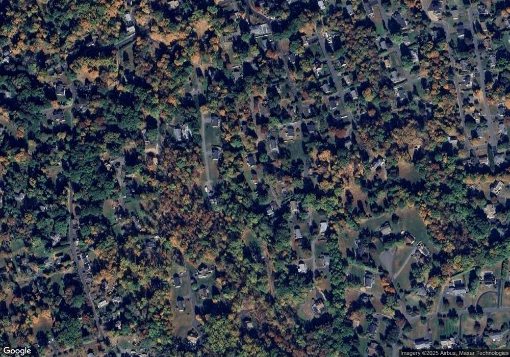 12 Hillview Dr W, New Fairfield, CT 06812 - photo 1