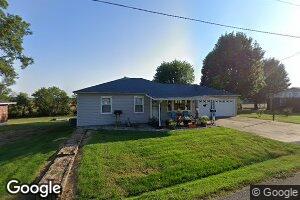 812 E Karsten St, Steeleville, IL 62288