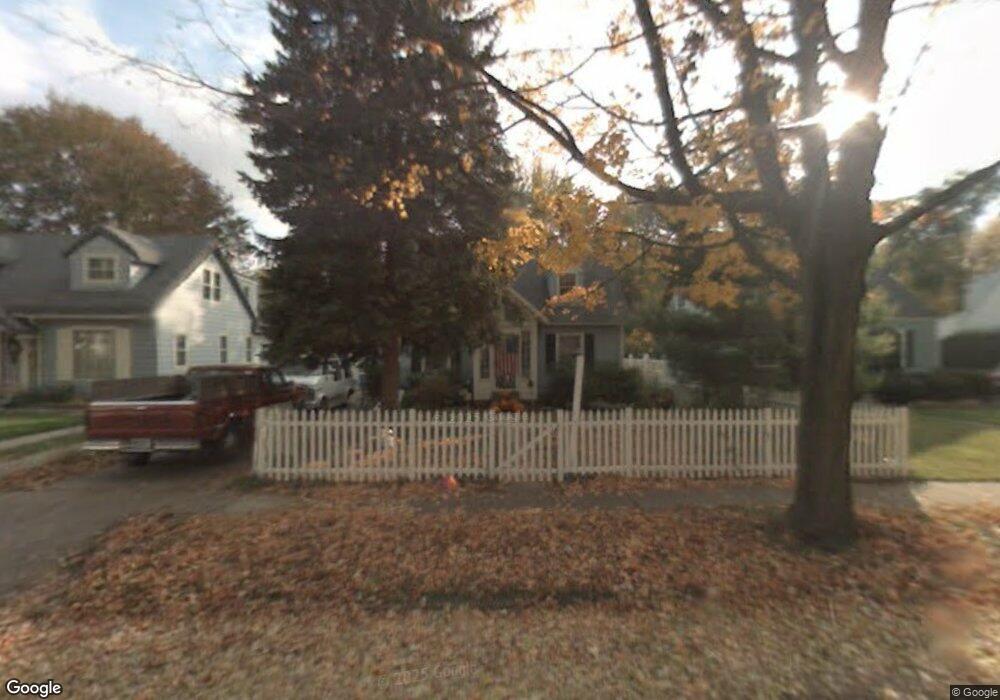 564 Brookland Blvd, Lansing, MI 48910 - photo 1