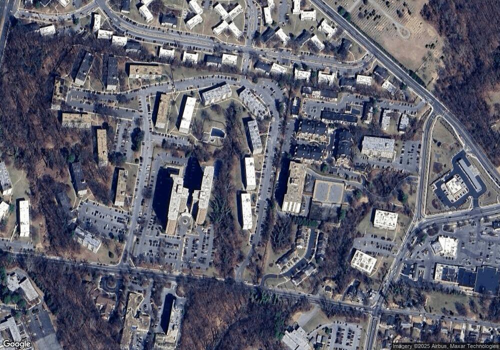 1830 Metzerott Rd unit 105, Adelphi, MD 20783 - photo 1