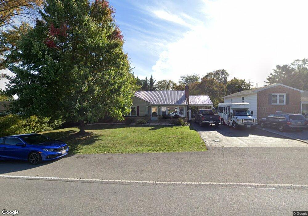 17949 Oak Ridge Dr, Hagerstown, MD 21740 - photo 1