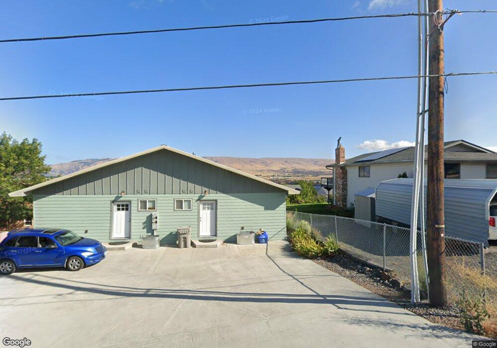 2717 E 10th St, the Dalles, OR 97058 - photo 1