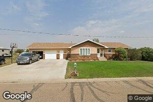 903 W Ash Ave, Glen Ullin, ND 58631
