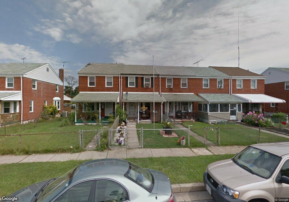 912 Middlesex Rd, Essex, MD 21221 - photo 1