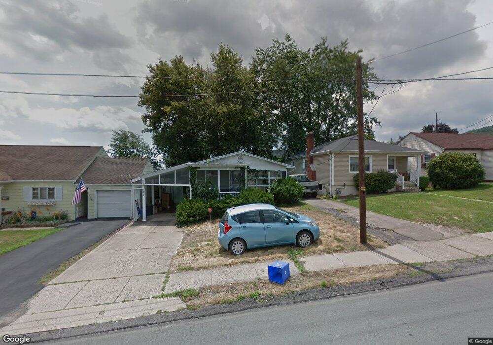 725 E Lacka Ave, Olyphant, PA 18447 - photo 1