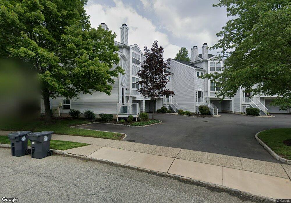 502 Chandler Ln, Whippany, NJ 07981 - photo 1