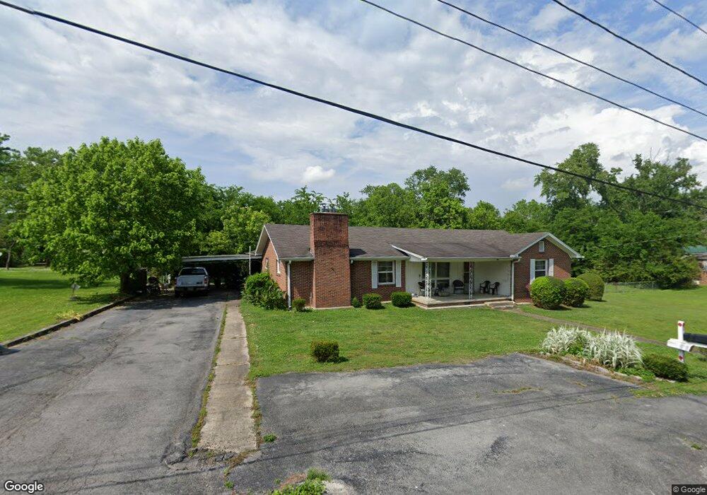 303 Meadow Dr, Shelbyville, TN 37160 - photo 1