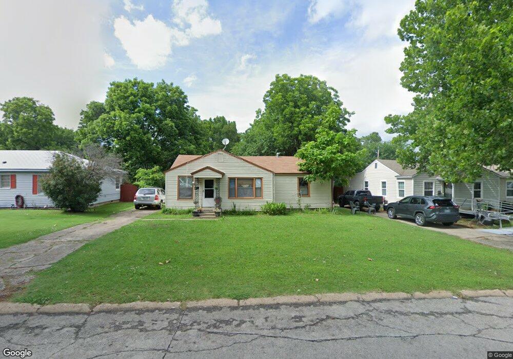 723 Cherry St, Ardmore, OK 73401 - photo 1