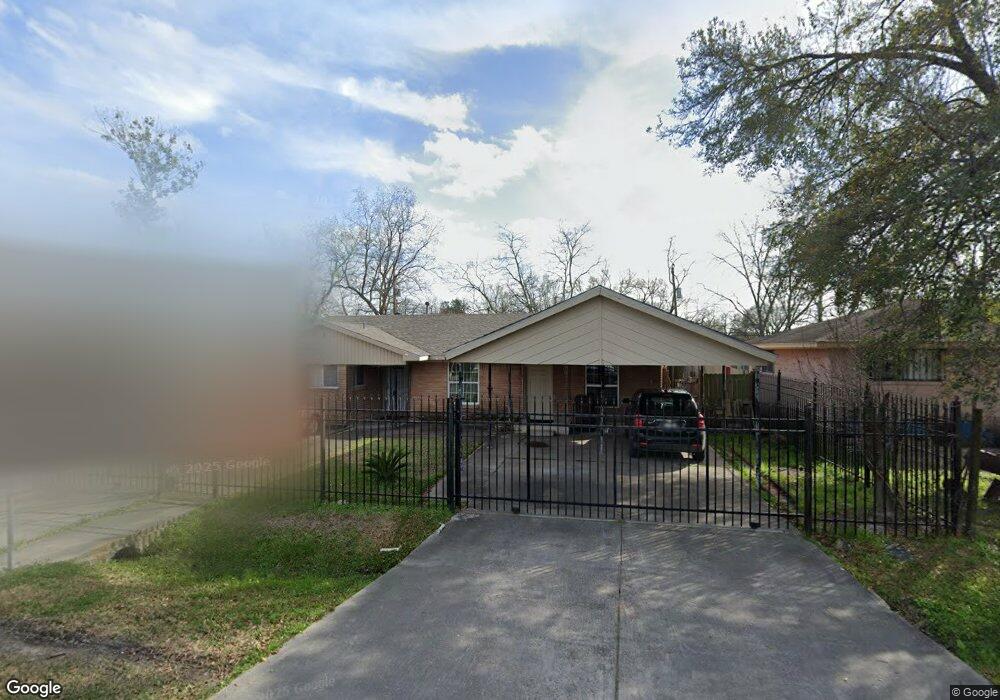 2206 Wardmont St, Houston, TX 77093 - photo 1