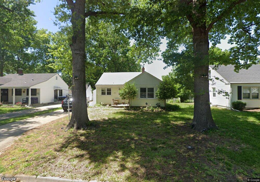 2005 SW Bowman Ct, Topeka, KS 66604 - photo 1