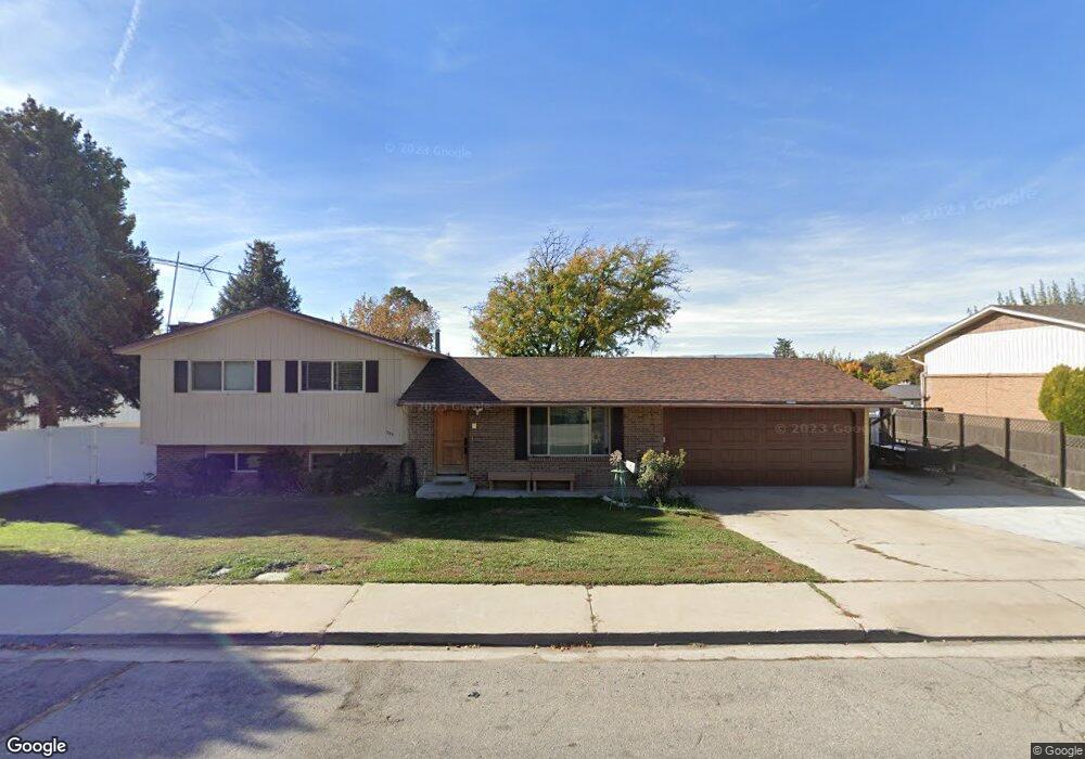 704 Juniper St, Pleasant Grove, UT 84062 - photo 1