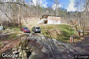 3953 Dry Creek Rd, Topmost, KY 41862