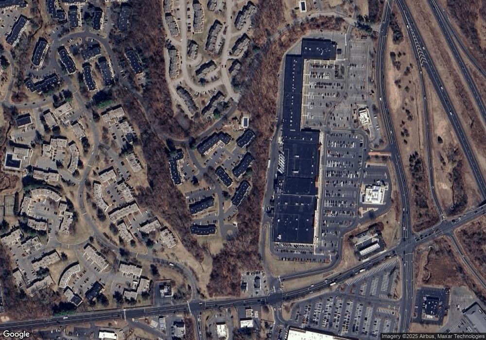 18 Magnolia Hill Ct, Cromwell, CT 06416 - photo 1