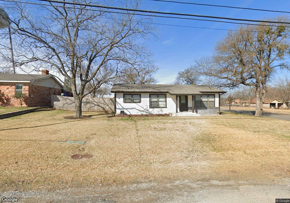 1704 S College Ave, Decatur, TX 76234 - photo 1