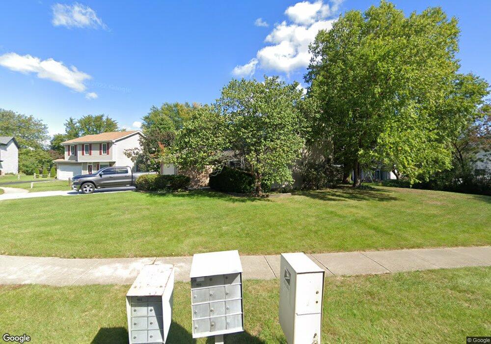 291 Weatherford Ln, Naperville, IL 60565 - photo 1