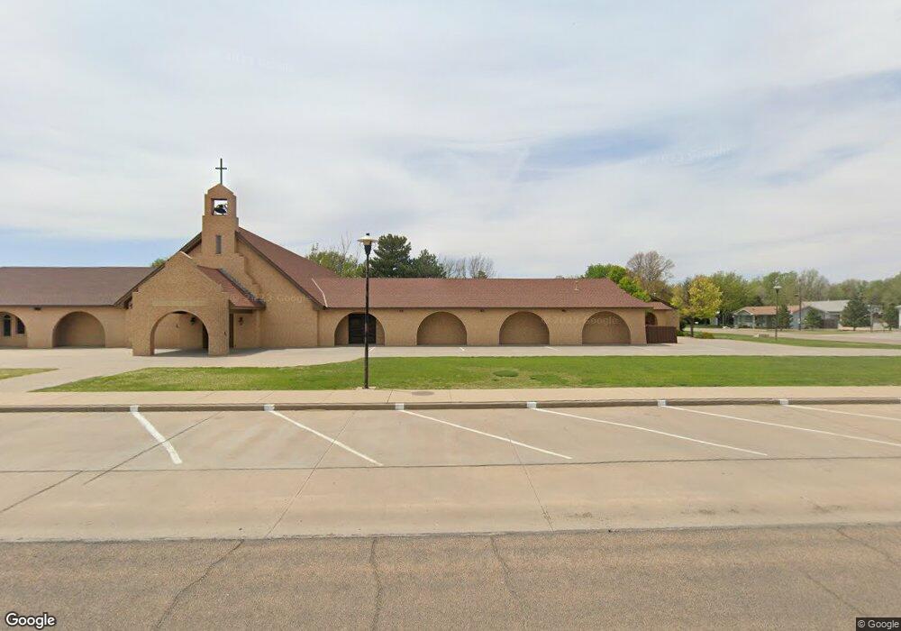 1011 S Jefferson St, Hugoton, KS 67951 - photo 1