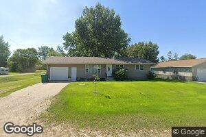 309 Monroe St, Edmore, ND 58330