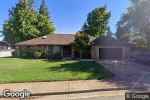 911 Sunriver Ln, Redding, CA 96001