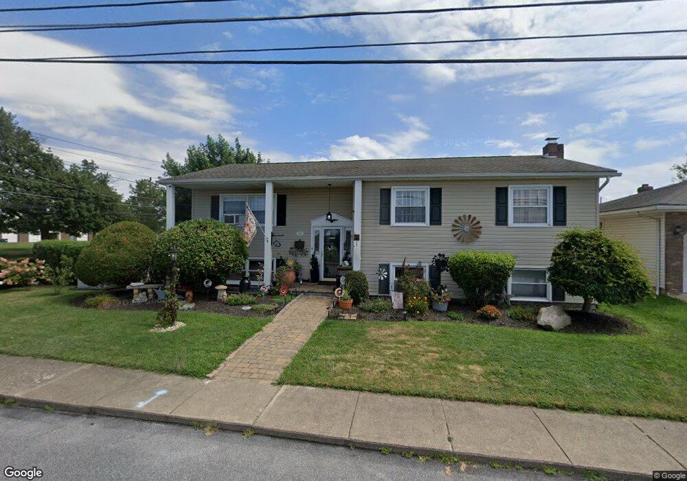 916 W 21st St, Hazleton, PA 18202 - photo 1