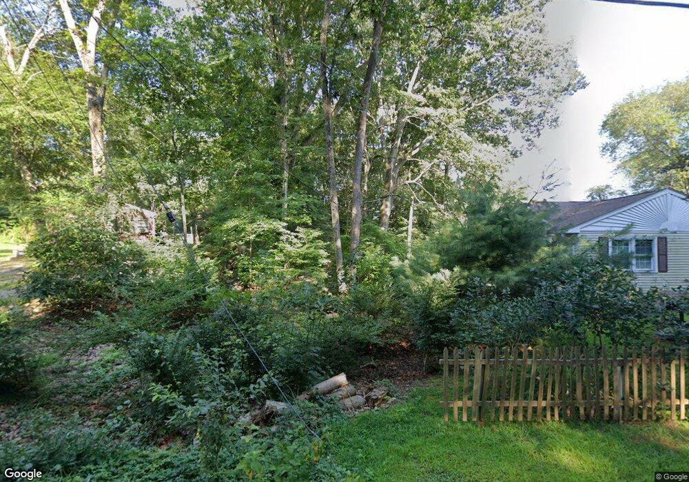 8 Oak St, Old Lyme, CT 06371 - photo 1