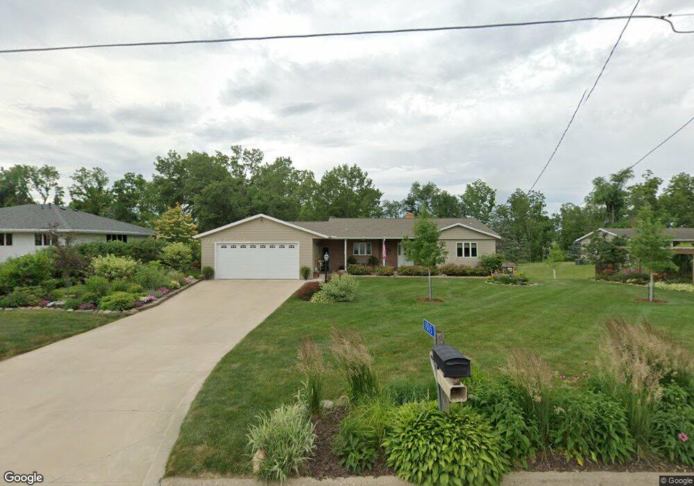 1015 Orrian Dr SE, Cedar Rapids, IA 52403 - photo 1