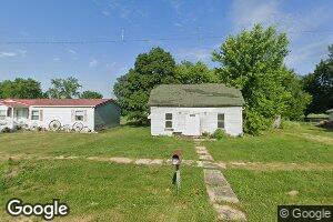 612 S Central St, Coffeen, IL 62017