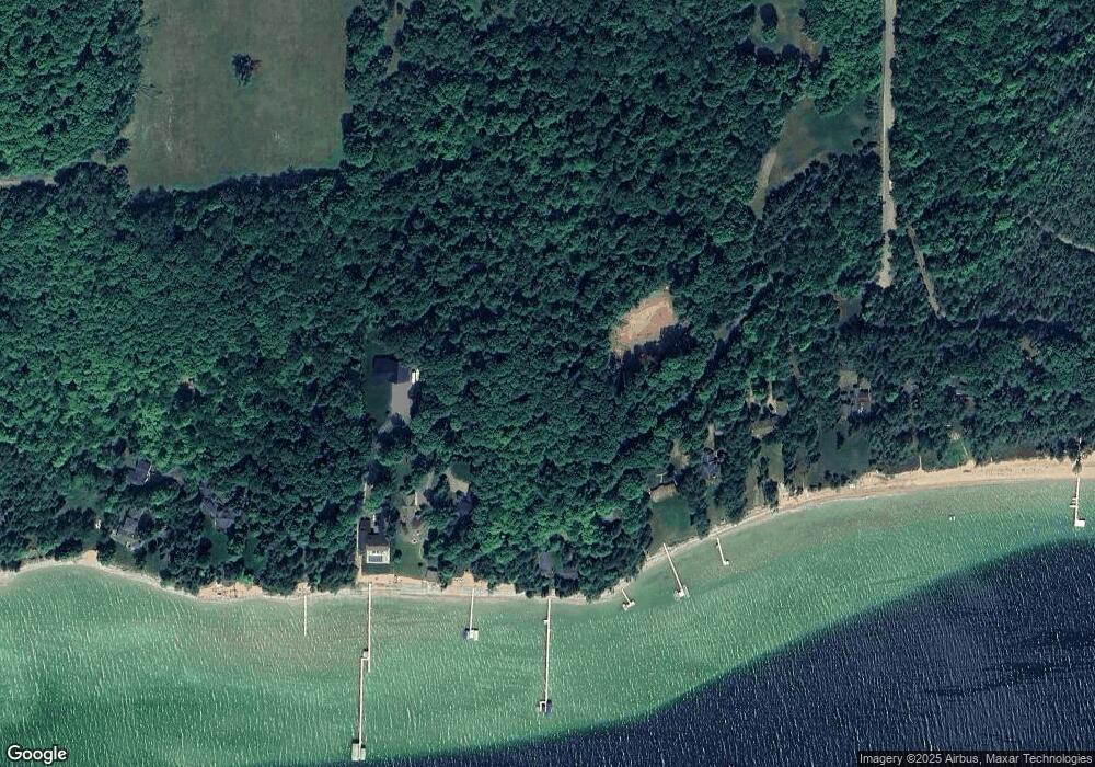 5065 van Hoesen Rd, Charlevoix, MI 49720 - photo 1