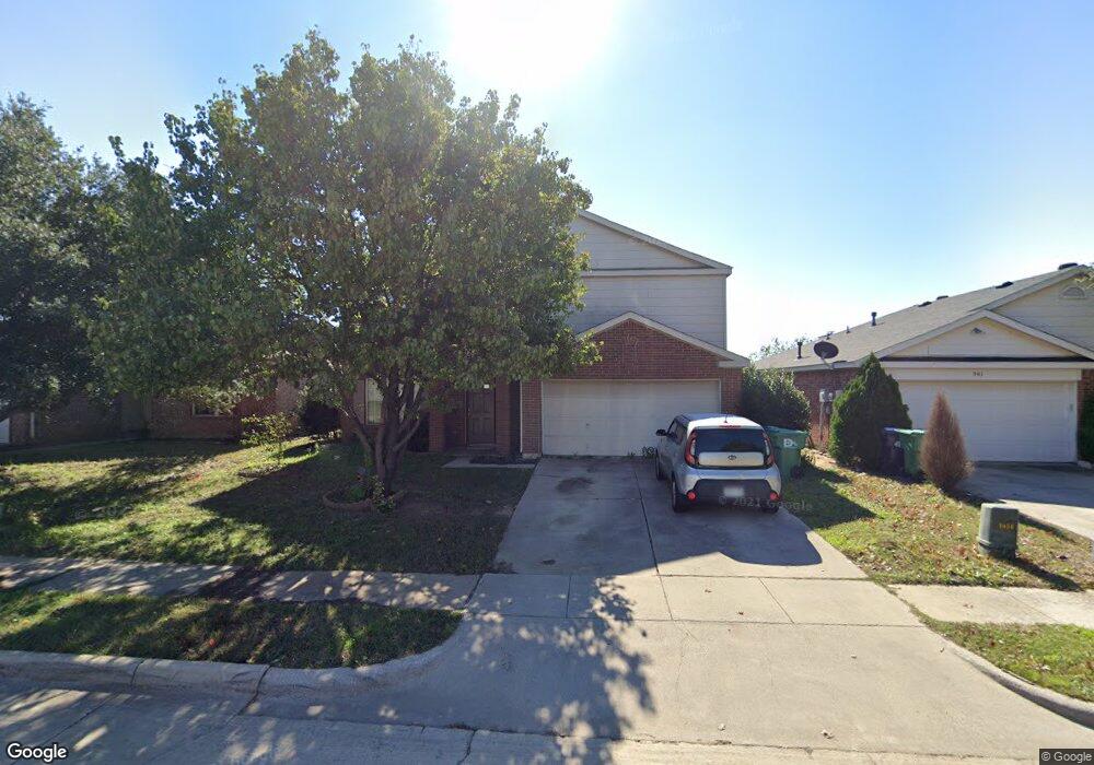 937 Springcreek Dr, Denton, TX 76210 - photo 1