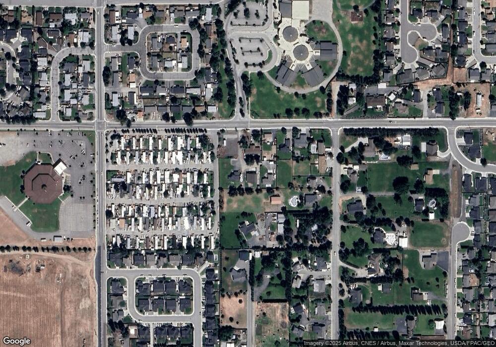 1834 4th St SE, East Wenatchee, WA 98802 - photo 1