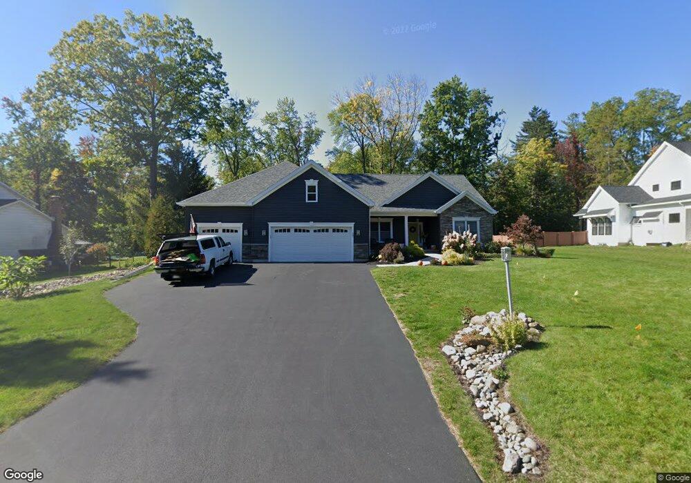 687 St Marks Ln, Schenectady, NY 12309 - photo 1