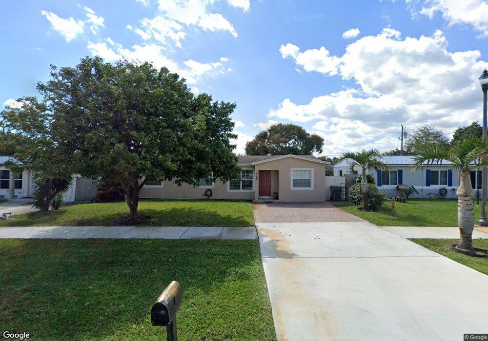 2020 Bridgeman Dr, West Palm Beach, FL 33409 - photo 1