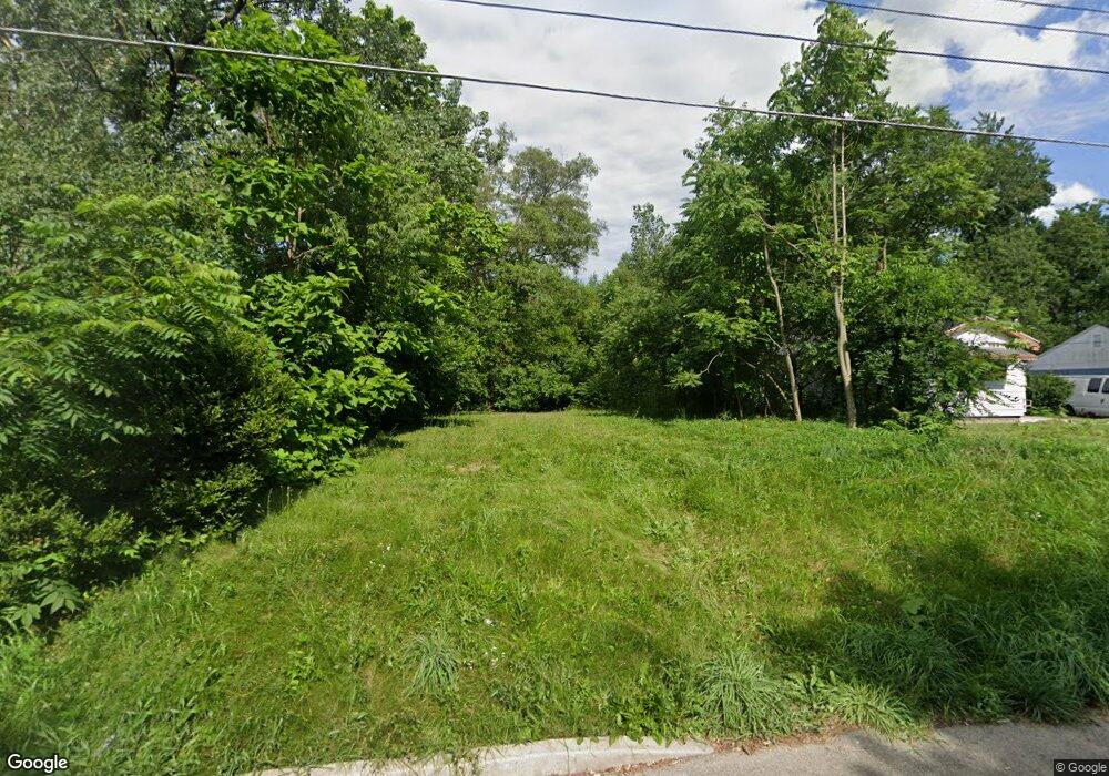 726 S Luick Ave, Muncie, IN 47302 - photo 1