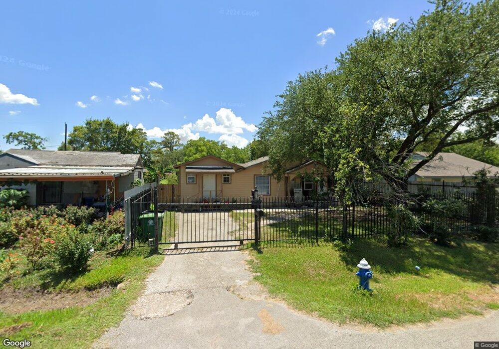 13506 Utica St, Houston, TX 77015 - photo 1