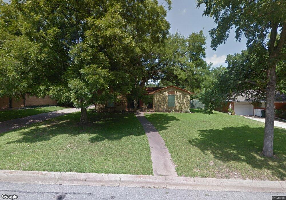 105 Wes Michael Cir, Bonham, TX 75418 - photo 1