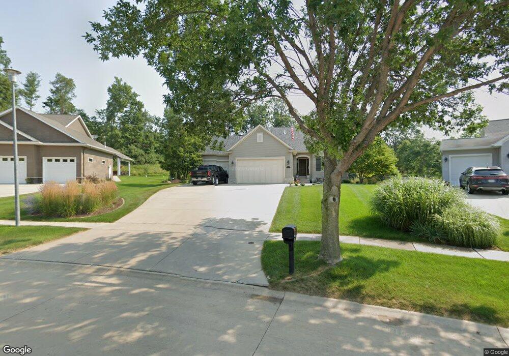 3518 Forest Valley Ct NE, Cedar Rapids, IA 52411 - photo 1