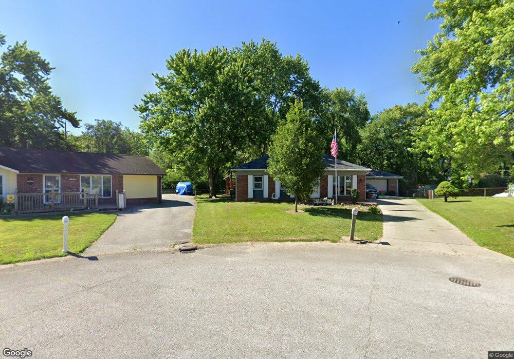 1517 Sheri Cir, Plainfield, IN 46168 - photo 1