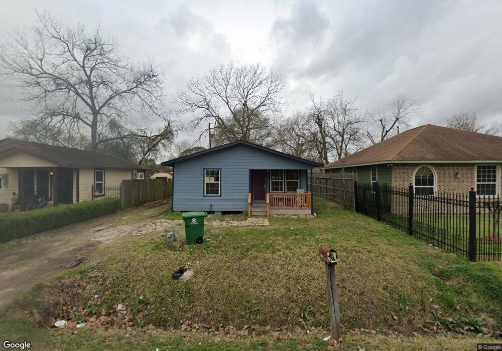 7711 Maxroy St, Houston, TX 77088 - photo 1