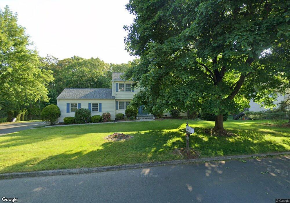 408 Primrose Ln, Fairfield, CT 06825 - photo 1