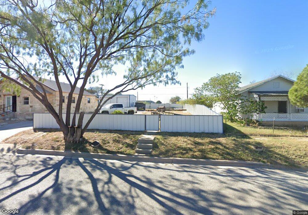 1506 S Main St, Big Spring, TX 79720 - photo 1