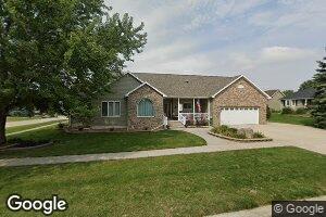 720 Cobblestone Dr, Garner, IA 50438
