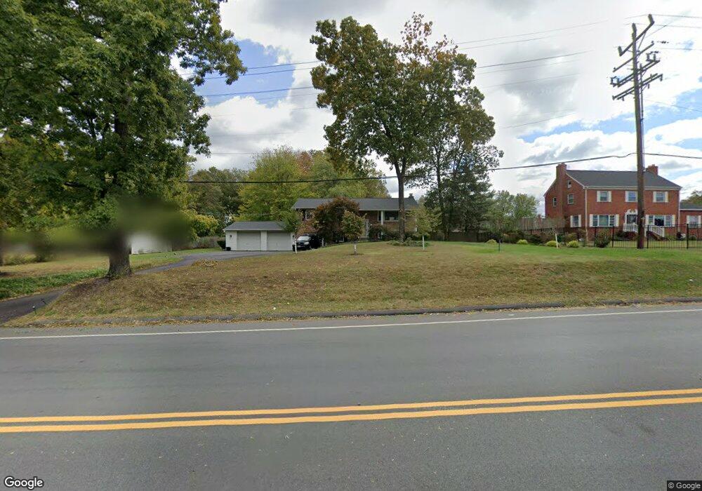 11905 Falls Rd, Potomac, MD 20854 - photo 1