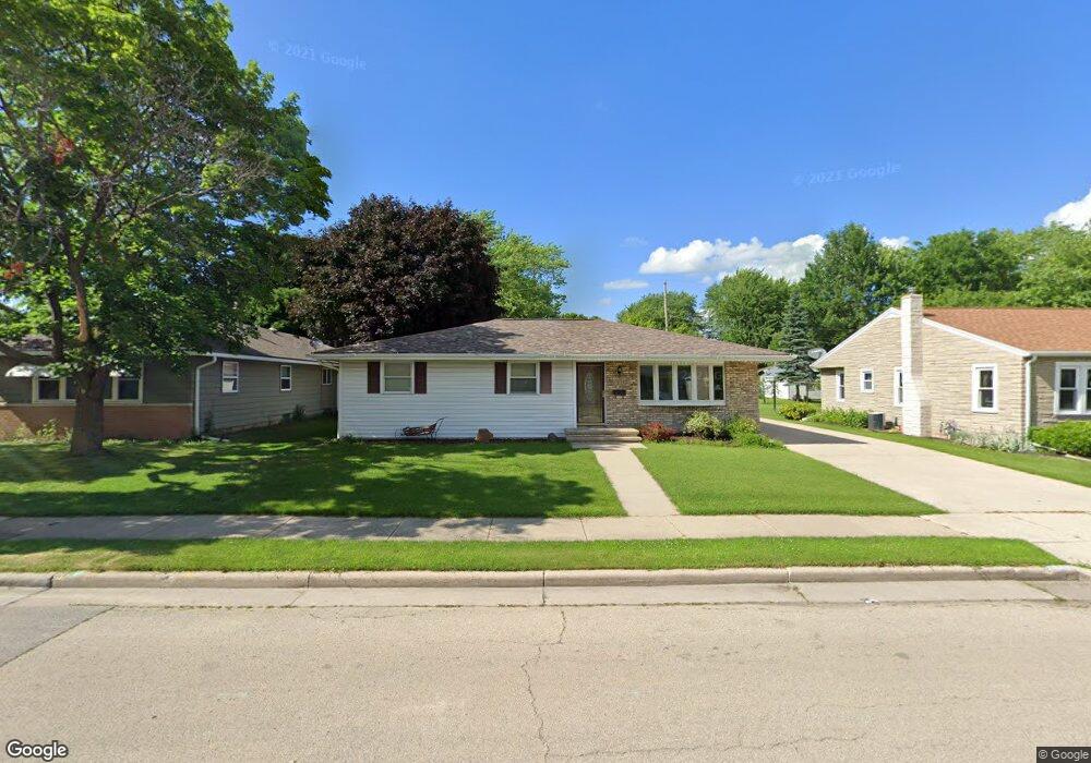 1130 W Brewster St, Appleton, WI 54914 - photo 1