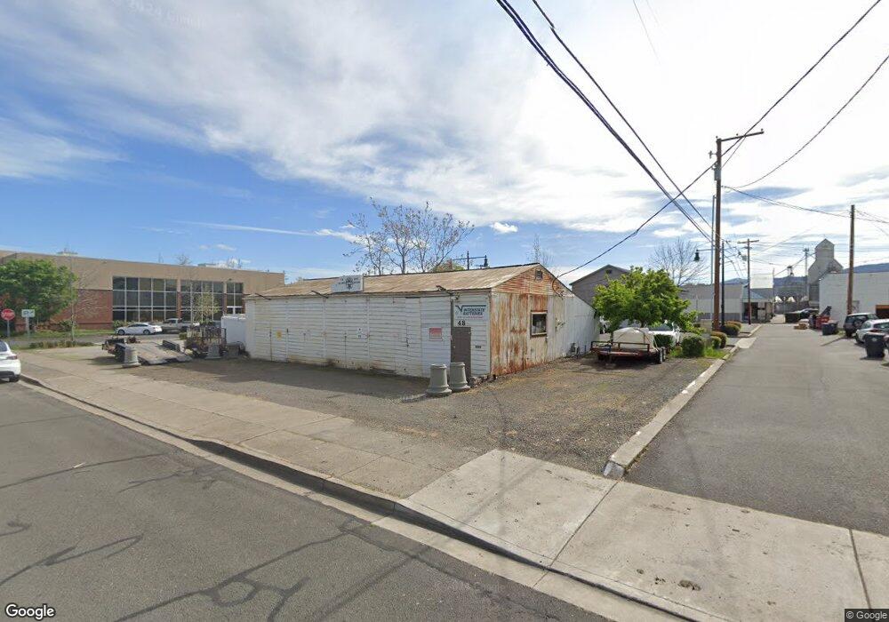48 S 3rd St, Central Point, OR 97502 - photo 1
